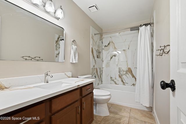 590 Auf Court NW, Palm Bay, FL 32907