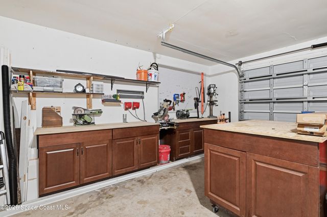 590 Auf Court NW, Palm Bay, FL 32907