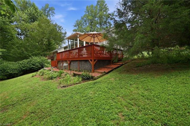 2109 Priya Street, Thomasville, NC 27360