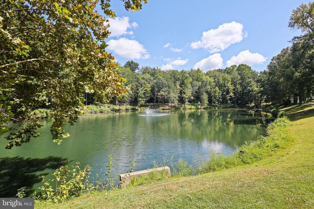 448 SARAH ANNE DR, Lothian, MD 20711