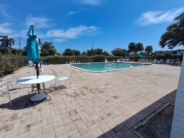 6507 Winfield Boulevard 102-c, Margate, FL 33063