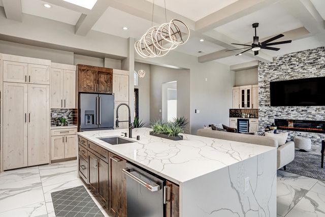 6304 Alderete Court NW, Albuquerque, NM 87120