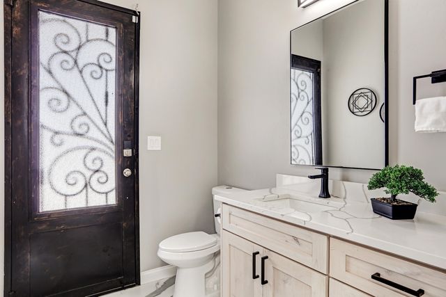 6304 Alderete Court NW, Albuquerque, NM 87120