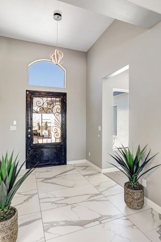 6304 Alderete Court NW, Albuquerque, NM 87120