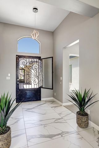 6304 Alderete Court NW, Albuquerque, NM 87120