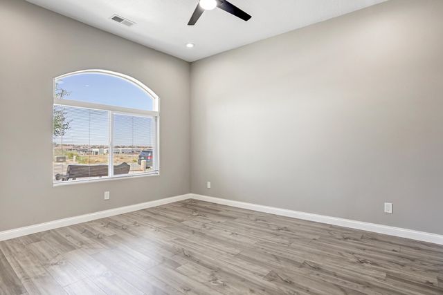 6304 Alderete Court NW, Albuquerque, NM 87120