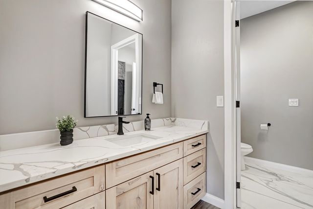 6304 Alderete Court NW, Albuquerque, NM 87120
