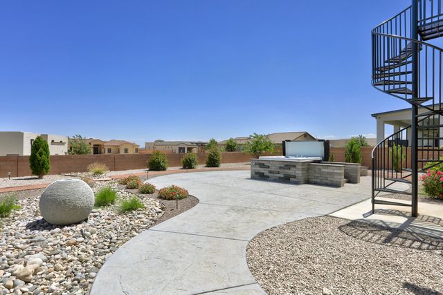 6304 Alderete Court NW, Albuquerque, NM 87120