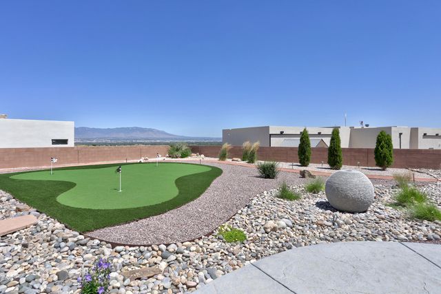 6304 Alderete Court NW, Albuquerque, NM 87120