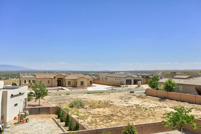 6304 Alderete Court NW, Albuquerque, NM 87120