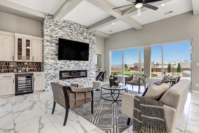 6304 Alderete Court NW, Albuquerque, NM 87120