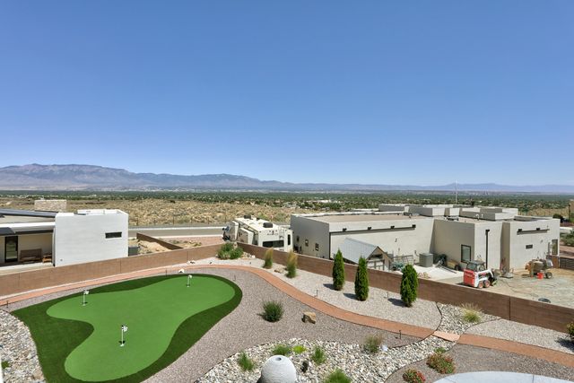 6304 Alderete Court NW, Albuquerque, NM 87120