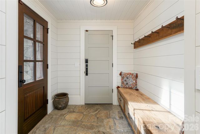 18 Fairsted Drive, Asheville, NC 28803