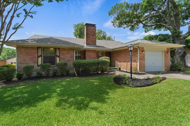 849 Berkinshire Drive, Dallas, TX 75218