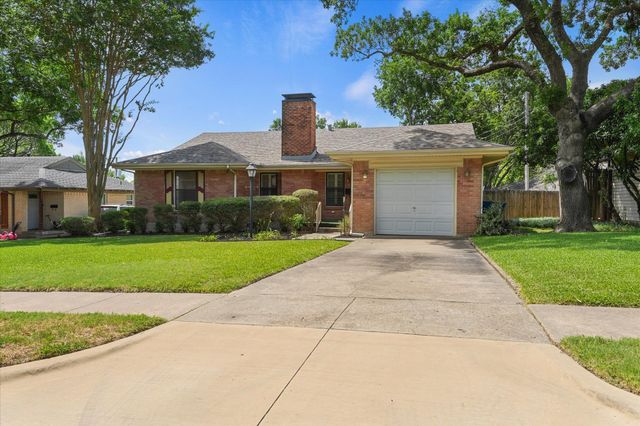 849 Berkinshire Drive, Dallas, TX 75218