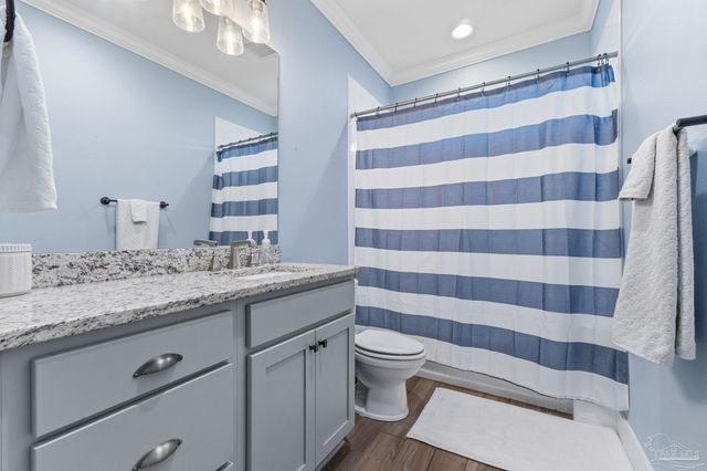 2018 Rambling Oaks Dr, Cantonment, FL 32533