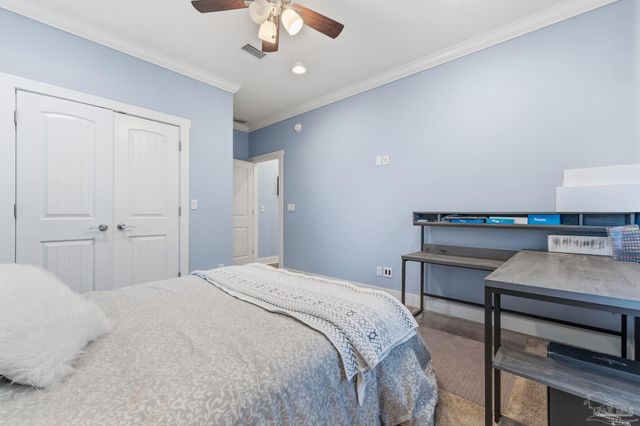 2018 Rambling Oaks Dr, Cantonment, FL 32533