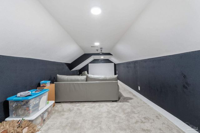 2018 Rambling Oaks Dr, Cantonment, FL 32533