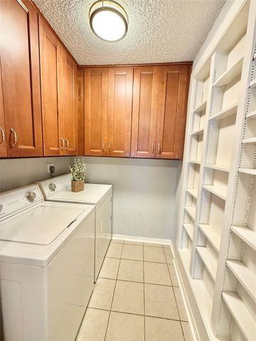 2800 Jeanetta Street 2810, Houston, TX 77063