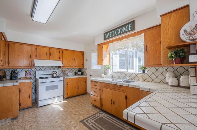 757 Middlefield Road, Salinas, CA 93906