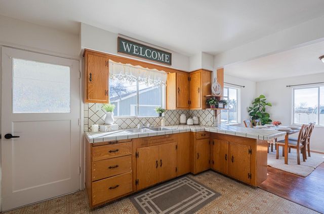 757 Middlefield Road, Salinas, CA 93906