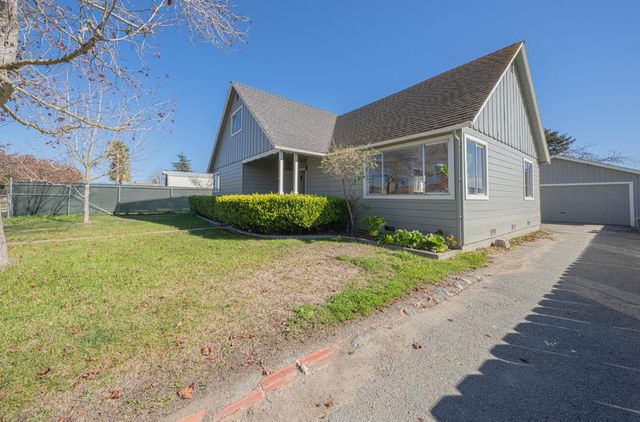 757 Middlefield Road, Salinas, CA 93906