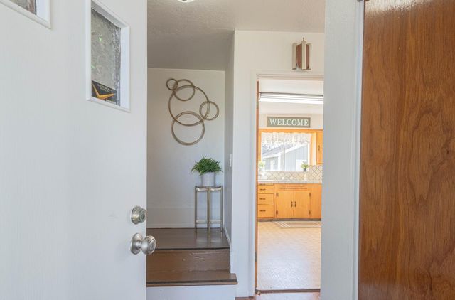 757 Middlefield Road, Salinas, CA 93906