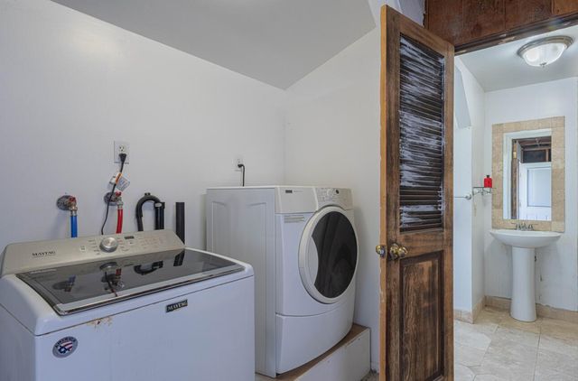 757 Middlefield Road, Salinas, CA 93906