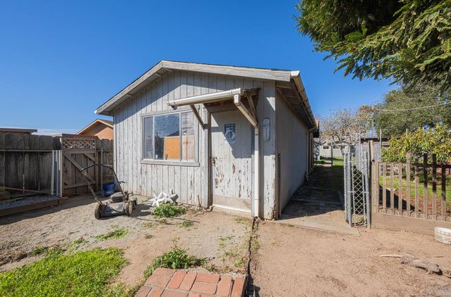 757 Middlefield Road, Salinas, CA 93906
