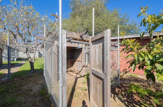 757 Middlefield Road, Salinas, CA 93906