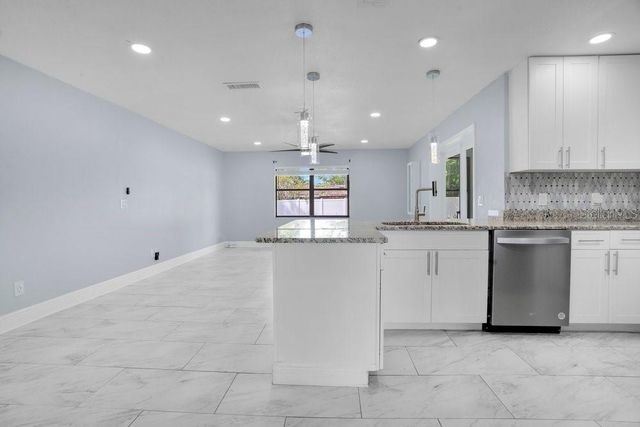 3575 LARK LANE, Mulberry, FL 33860