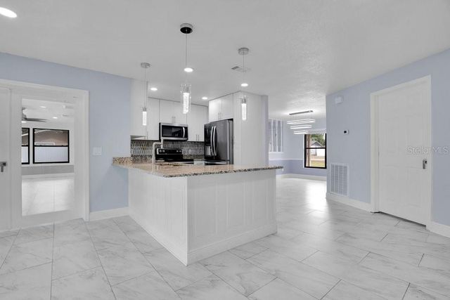 3575 LARK LANE, Mulberry, FL 33860