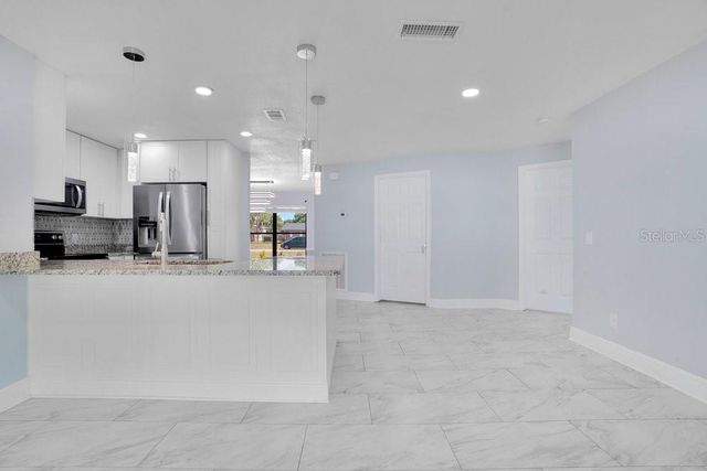 3575 LARK LANE, Mulberry, FL 33860