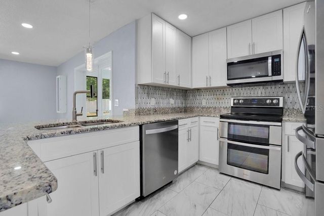 3575 LARK LANE, Mulberry, FL 33860