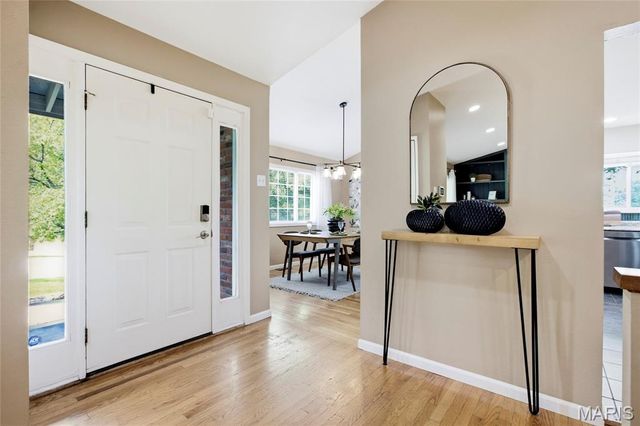 11201 Trieste Drive, St Louis, MO 63146