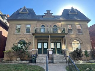 4394 McPherson Avenue, St Louis, MO 63108