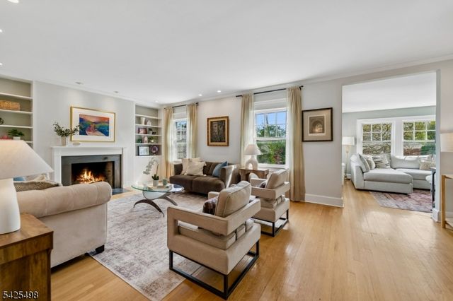 24 Mayhew Dr, South Orange Village Twp., NJ 07079