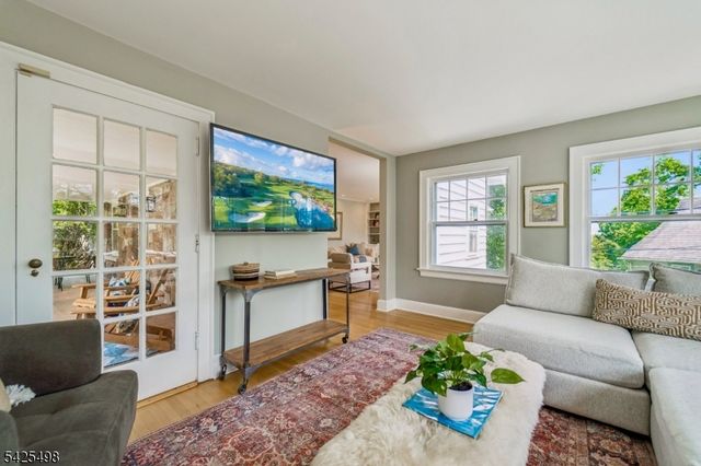 24 Mayhew Dr, South Orange Village Twp., NJ 07079