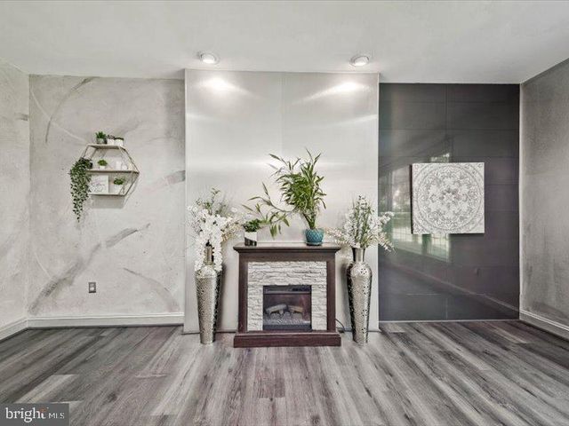 11 TALLEY CT, North Potomac, MD 20878