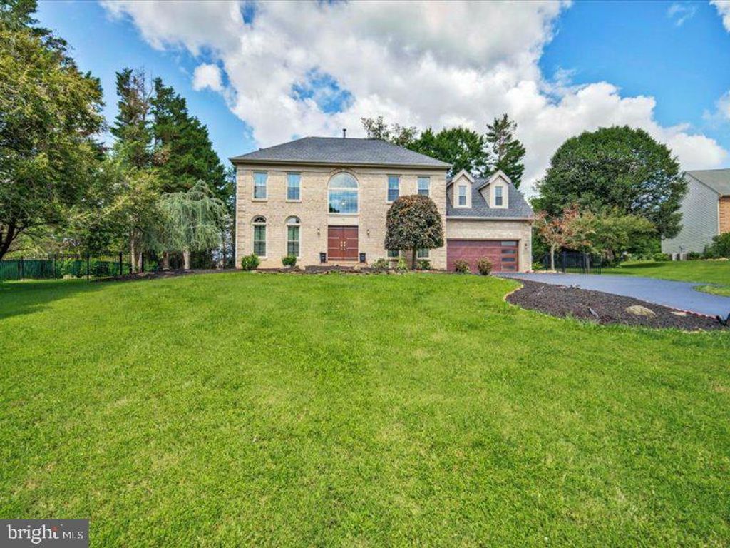 11 TALLEY CT, North Potomac, MD 20878