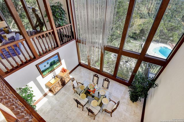 17050 Sunridge Pt, Helotes, TX 78023