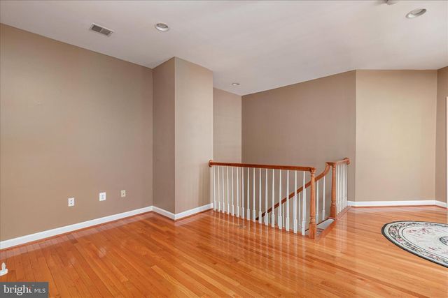 12810 FALCON WOOD PL, Fairfax, VA 22033