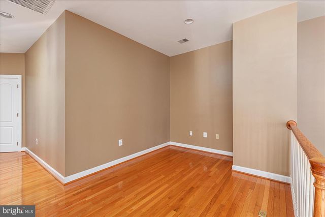 12810 FALCON WOOD PL, Fairfax, VA 22033