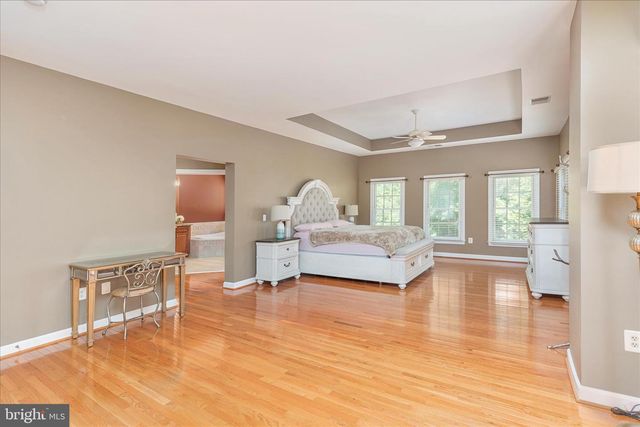 12810 FALCON WOOD PL, Fairfax, VA 22033