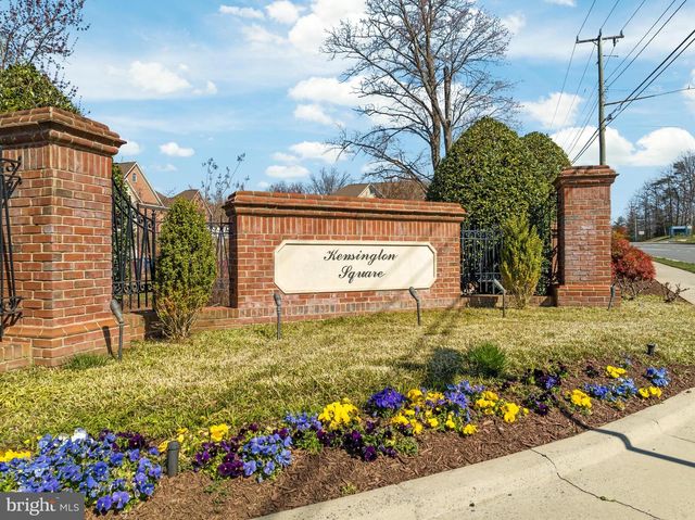 12810 FALCON WOOD PL, Fairfax, VA 22033