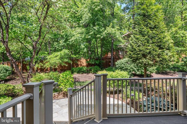 12810 FALCON WOOD PL, Fairfax, VA 22033