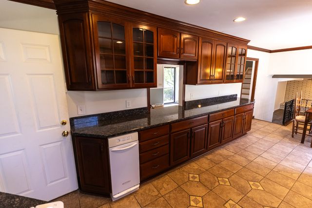251 Sailboat Dr, Nashville, TN 37217