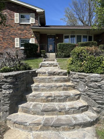 251 Sailboat Dr, Nashville, TN 37217