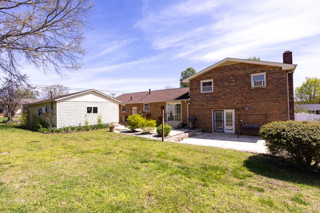 251 Sailboat Dr, Nashville, TN 37217