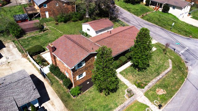 251 Sailboat Dr, Nashville, TN 37217